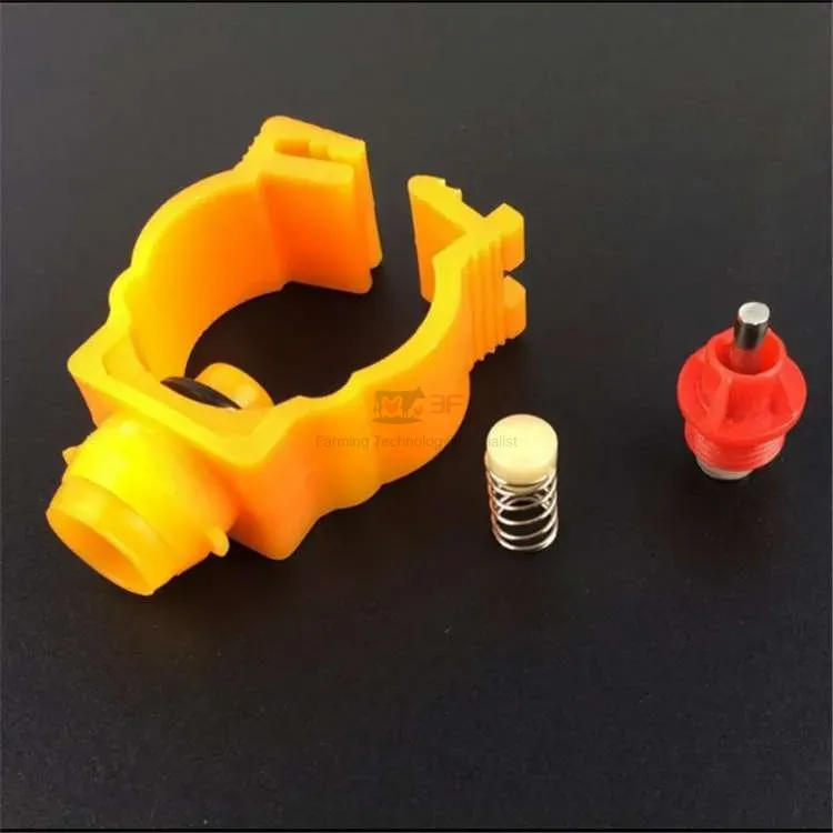 360 Degree Water Outlet Automatic Nipple Drinkers for Chickens/Broilers